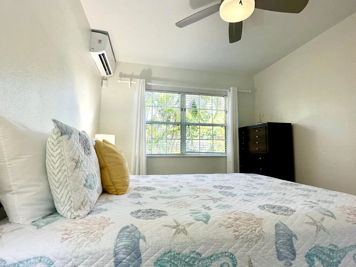 Snug Harbour View Condo #5 Τζώρτζταουν 0*,
