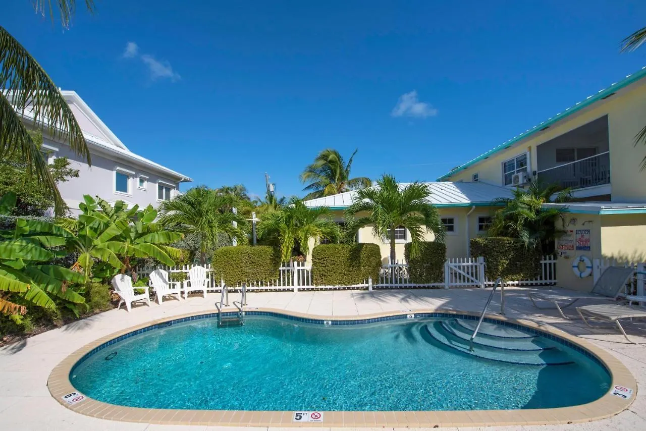 Snug Harbour View Condo #5 Τζώρτζταουν