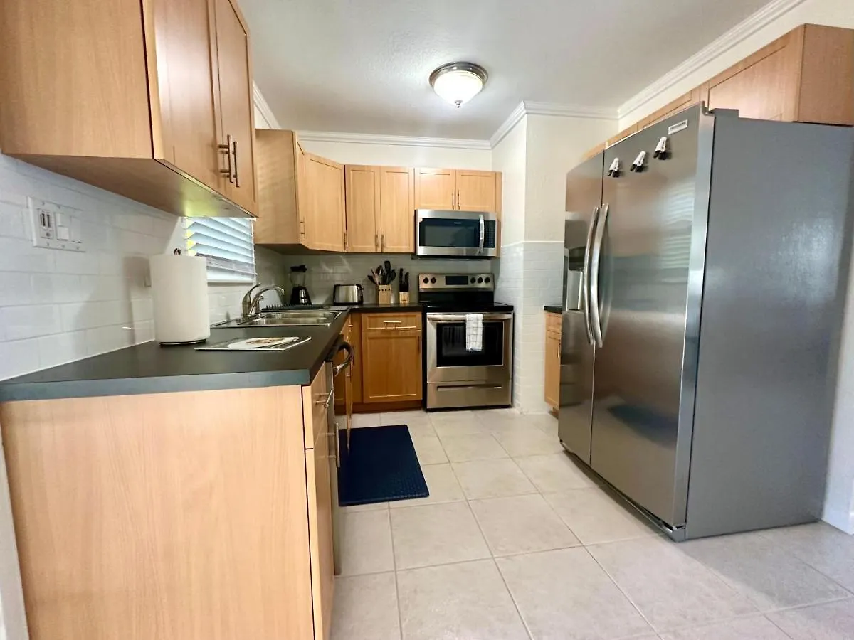 Snug Harbour View Condo #5 Τζώρτζταουν Σπίτι διακοπών